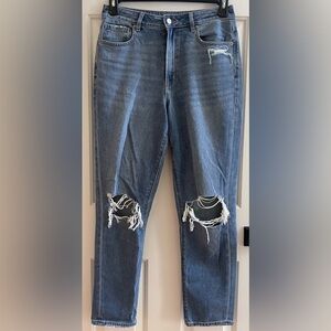American Eagle High Rise Mom Jean Distressed Ripped 8 Regular
